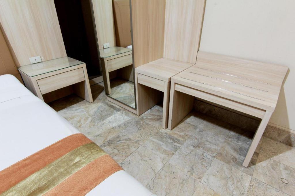 Hotel Grand Rosela Yogyakarta Eksteriør billede
