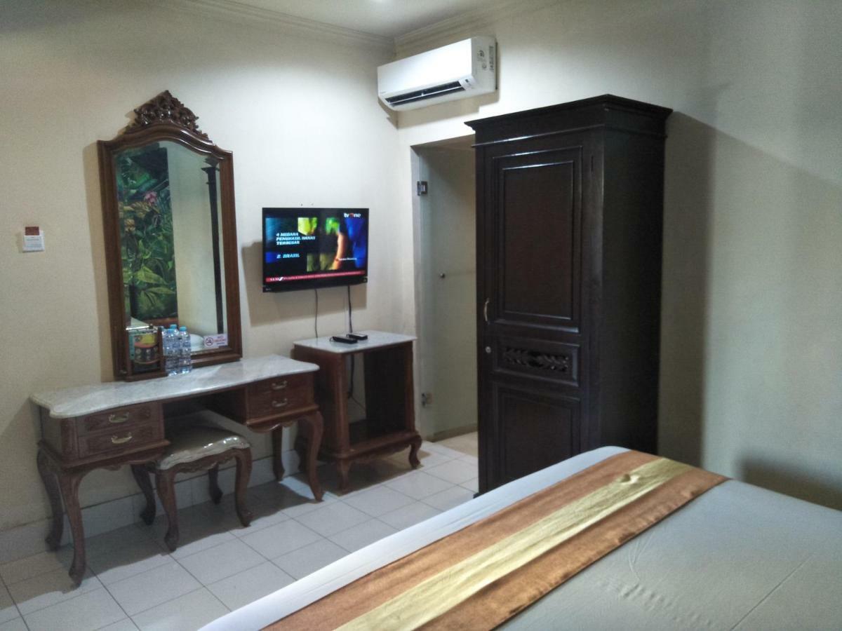 Hotel Grand Rosela Yogyakarta Eksteriør billede
